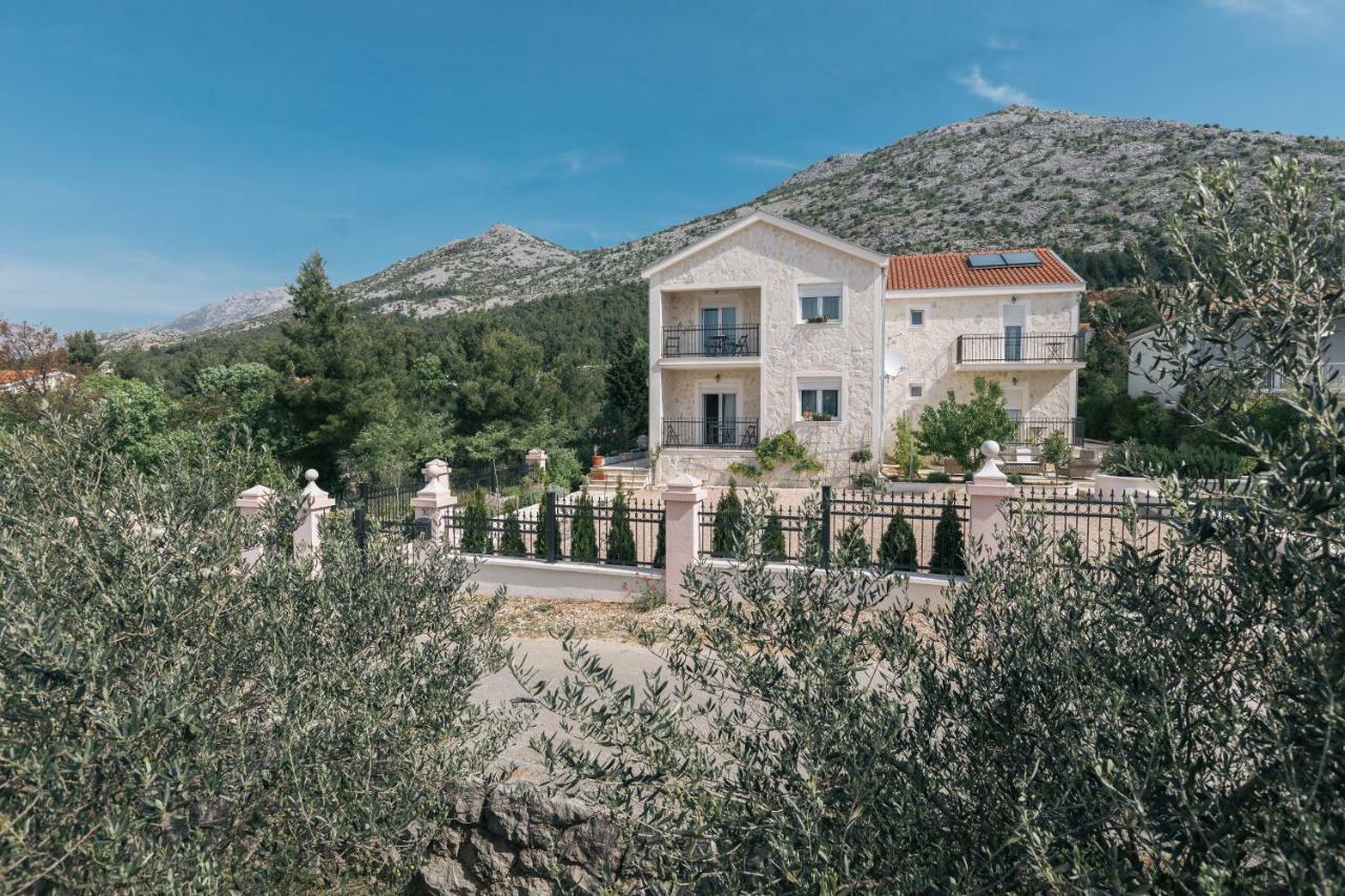 Hedon-stone Apartman Starigrad Paklenica